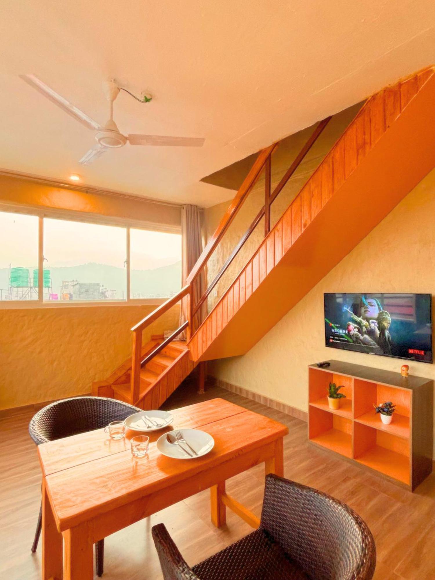 Nishan Apartments -Lakeside Pokhara Esterno foto
