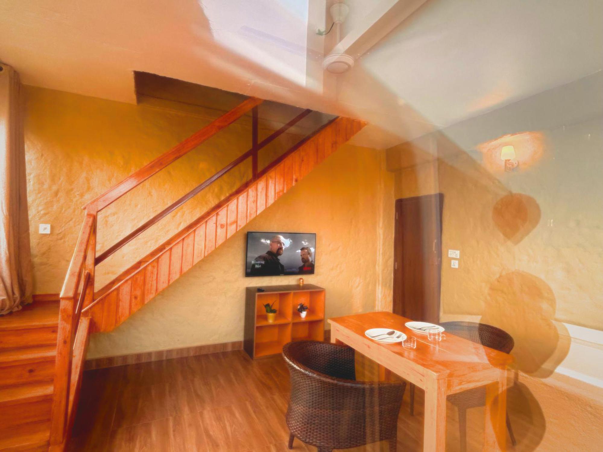Nishan Apartments -Lakeside Pokhara Esterno foto